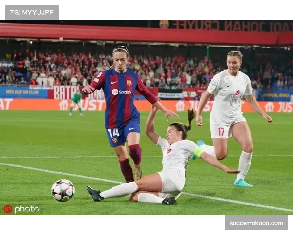 欧冠联赛巴塞罗那女足激战拜仁慕尼黑女足全场精彩比赛回放